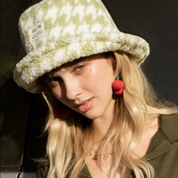 Uo Printed Sherpa Bucket Hat 